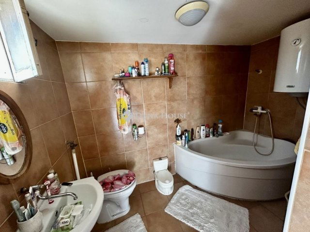 Eladó családi ház, Gyálon 49.9 M Ft, 2 szobás