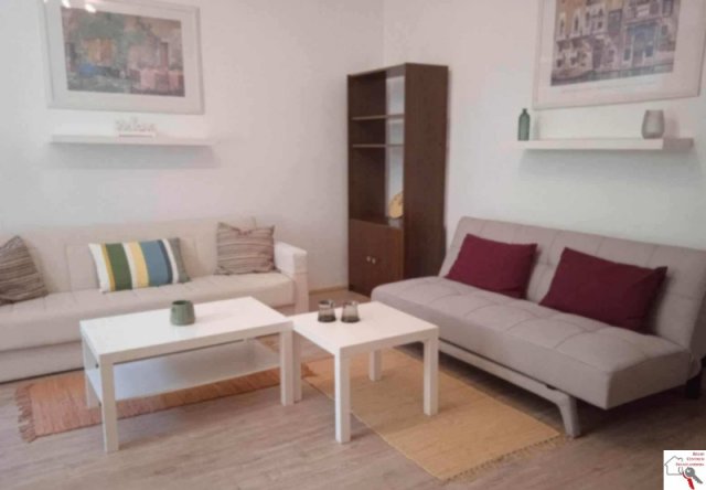 Kiadó téglalakás, albérlet, Pécsett 240 E Ft / hó, 2 szobás
