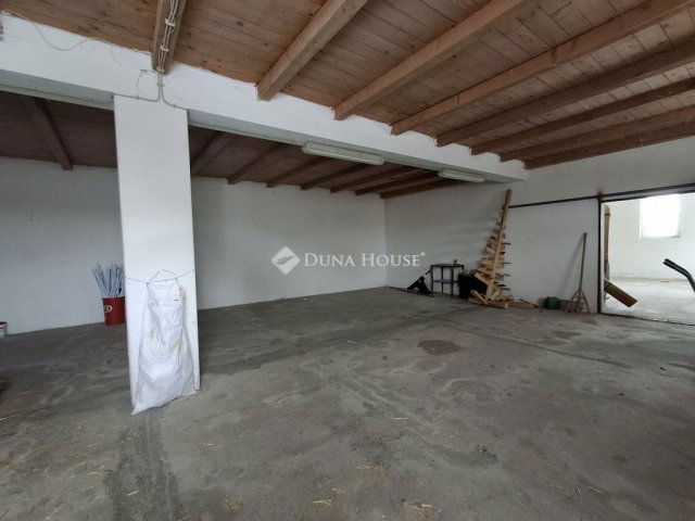 Eladó családi ház, Biharkeresztesen 25 M Ft, 2 szobás