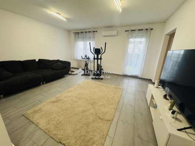 Eladó panellakás, Budapesten, IV. kerületben 81.5 M Ft