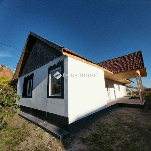 Eladó családi ház, Szentlőrinckátán 17 M Ft, 4 szobás