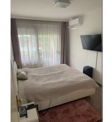 Eladó üzlethelyiség, Debrecenben 280 M Ft, 6 szobás