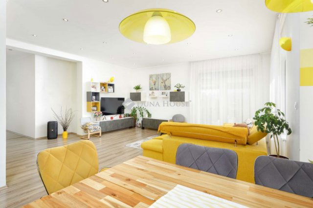 Eladó családi ház, Halászin 199 M Ft, 5 szobás