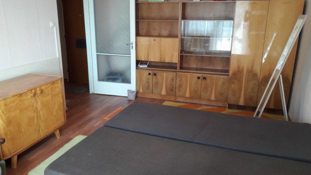 Kiadó panellakás, albérlet, Debrecenben 150 E Ft / hó