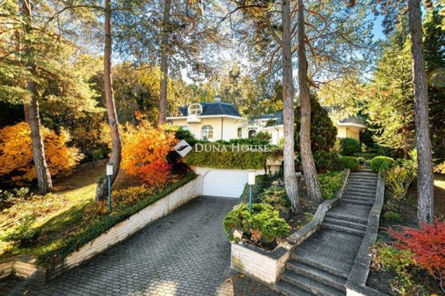 Eladó családi ház, Budapesten, II. kerületben 499 M Ft, 6 szobás
