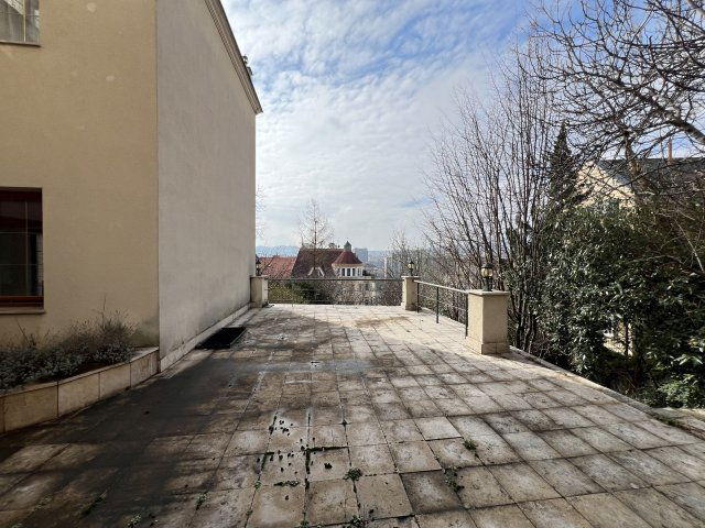 Kiadó iroda, Budapesten, I. kerületben 1151 E Ft / hó
