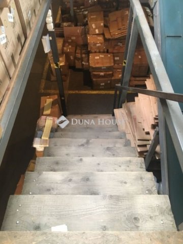 Eladó ipari ingatlan, Budapesten, XIV. kerületben 800 M Ft