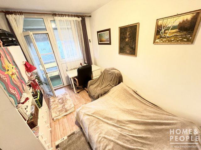 Eladó téglalakás, Szegeden 43.9 M Ft, 2 szobás