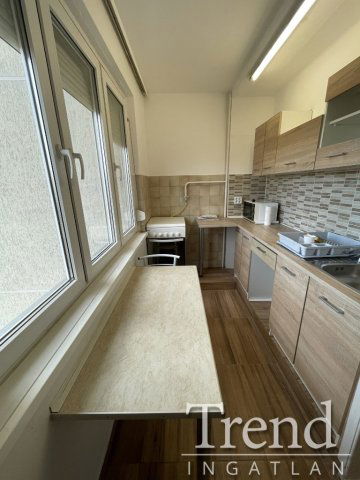 Kiadó panellakás, albérlet, Dunaújvárosban 120 E Ft / hó