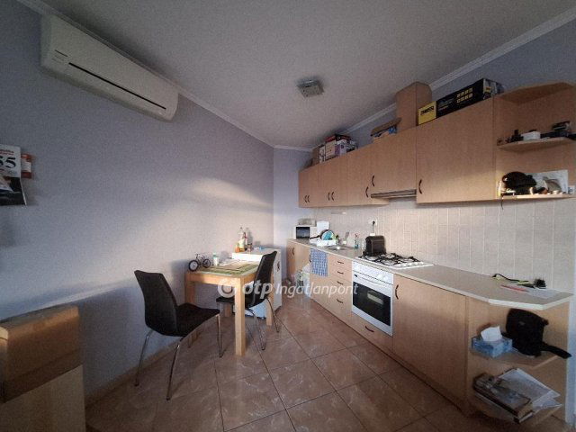 Eladó téglalakás, Mosonmagyaróváron 52.5 M Ft, 2 szobás