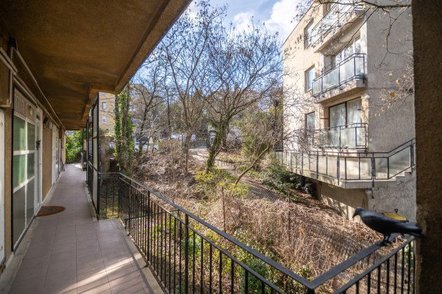 Eladó téglalakás, Budapesten, XII. kerületben 120 M Ft, 2 szobás