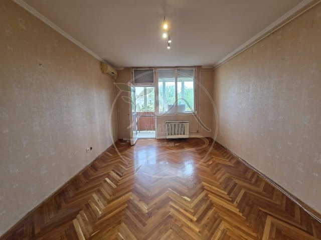 Eladó téglalakás, Gyulán 29.99 M Ft, 2 szobás