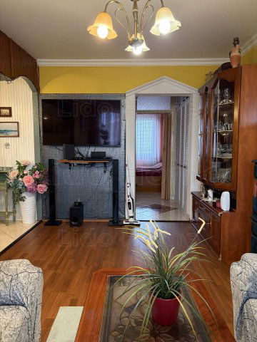 Eladó panellakás, Várpalotán 59.9 M Ft, 1+3 szobás