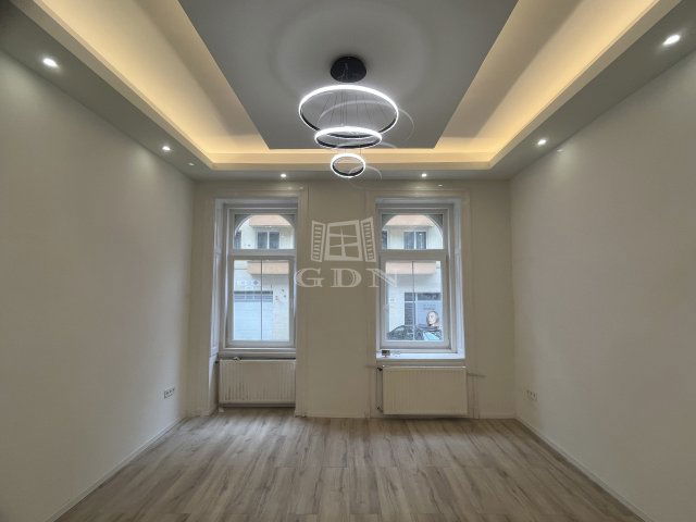 Eladó téglalakás, Budapesten, VII. kerületben 72.9 M Ft