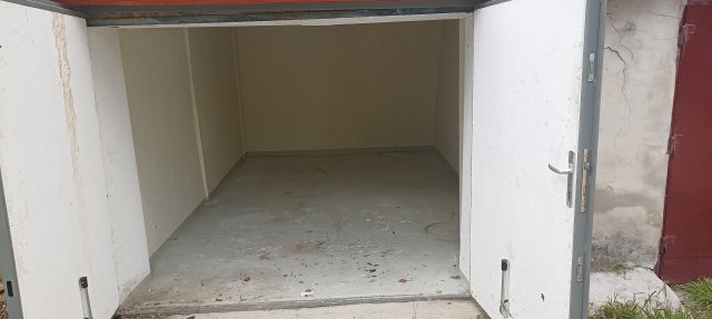 Eladó garázs, Várpalotán 6.7 M Ft / költözzbe.hu