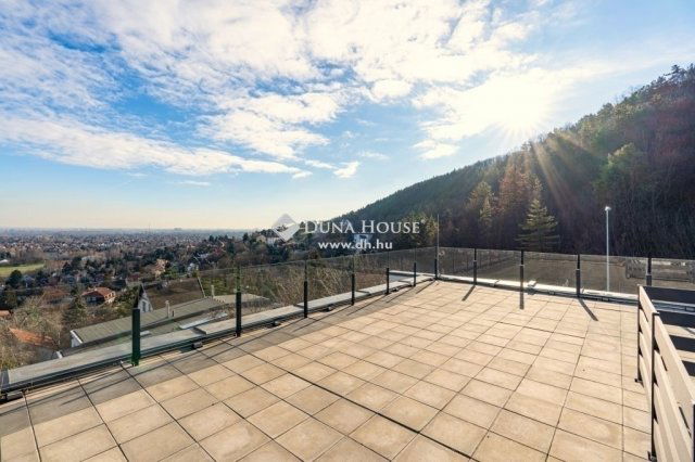 Eladó téglalakás, Budapesten, III. kerületben 159 M Ft, 3 szobás