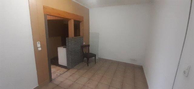 Eladó téglalakás, Budapesten, XX. kerületben, Alsóteleki utcában