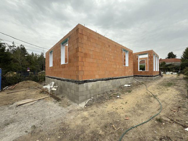 Eladó családi ház, Szentendrén 164.9 M Ft, 5 szobás