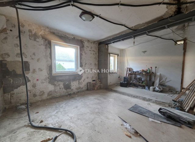 Eladó családi ház, Gyömrőn 95 M Ft, 7 szobás