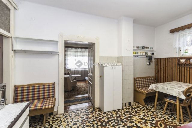 Eladó családi ház, Rumon 44.9 M Ft, 4 szobás