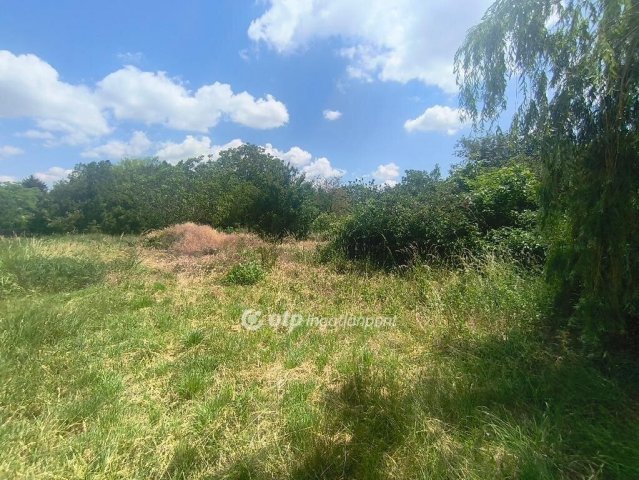 Eladó telek, Pusztaszabolcson 9.9 M Ft / költözzbe.hu