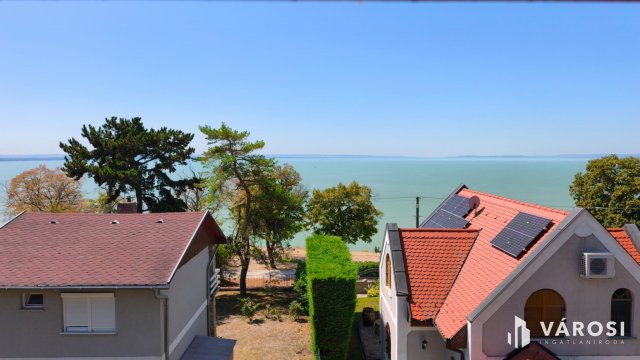 Eladó nyaraló, Balatonakarattyán 155 M Ft, 4 szobás