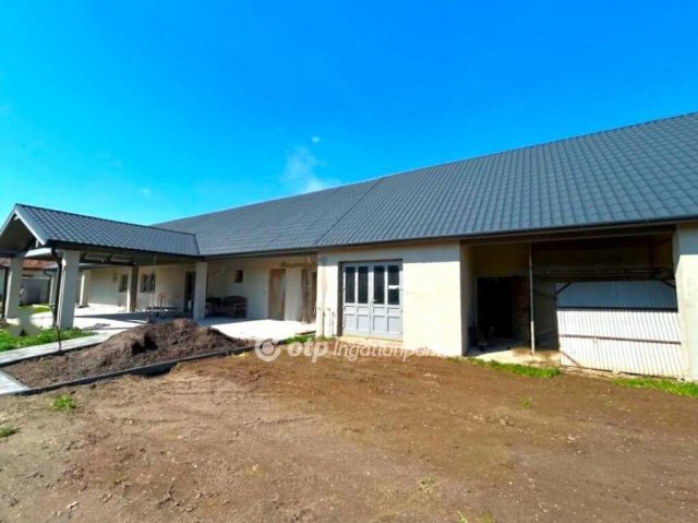 Eladó családi ház, Nagykőrösön 86 M Ft, 3 szobás