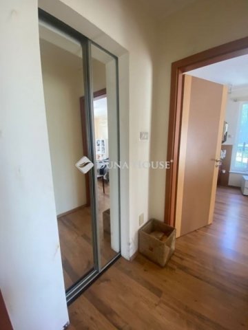 Eladó családi ház, Budapesten, II. kerületben 285.156 M Ft