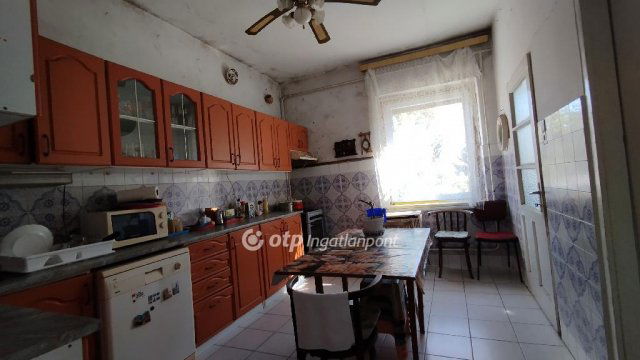 Eladó családi ház, Jászberényben 45 M Ft, 5 szobás