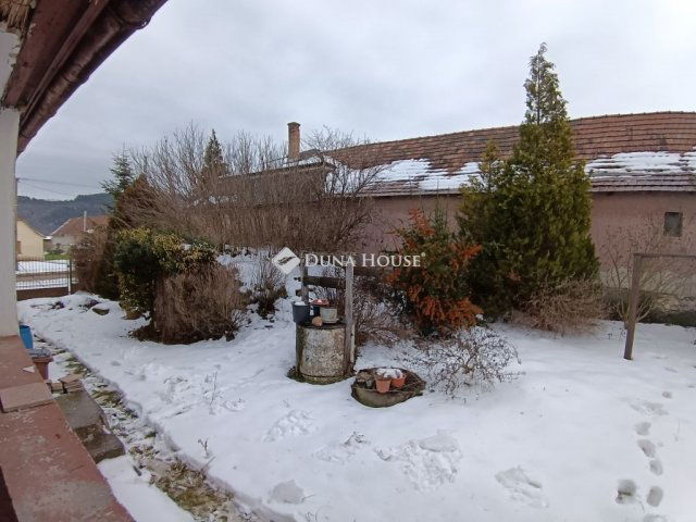 Eladó családi ház, Epölön 24.9 M Ft, 4 szobás