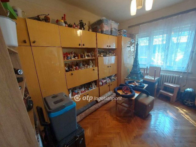Eladó családi ház, Debrecenben 49.999 M Ft, 2 szobás