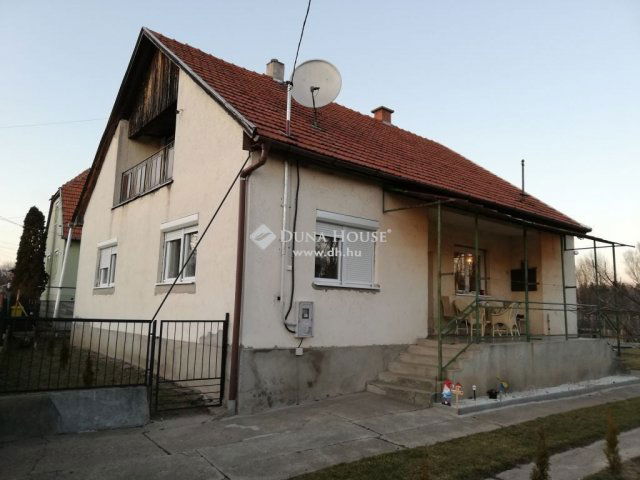 Eladó családi ház, Emődön 31.5 M Ft, 3 szobás