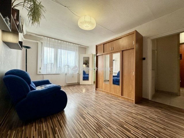 Eladó panellakás, Budapesten, XV. kerületben 49.5 M Ft, 2 szobás