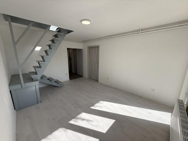 Eladó téglalakás, Szentendrén 94.9 M Ft, 3 szobás