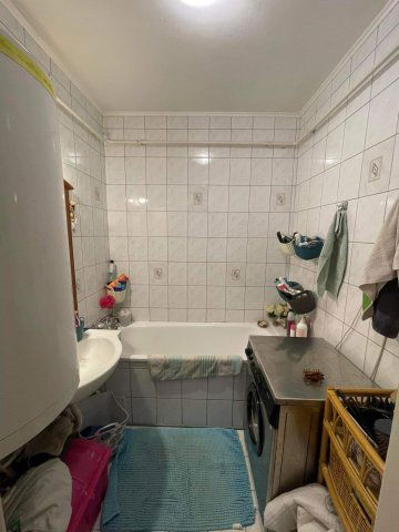 Eladó téglalakás, Keszthelyen 42.5 M Ft, 3+1 szobás