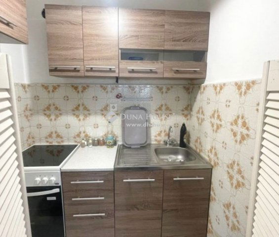 Eladó családi ház, Szentendrén 110 M Ft, 4 szobás