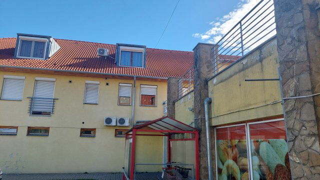 Eladó téglalakás, Sásdon 25.8 M Ft, 3 szobás