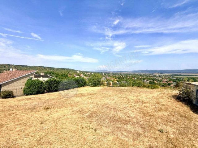Eladó telek, Zsámbékon 99.9 M Ft / költözzbe.hu