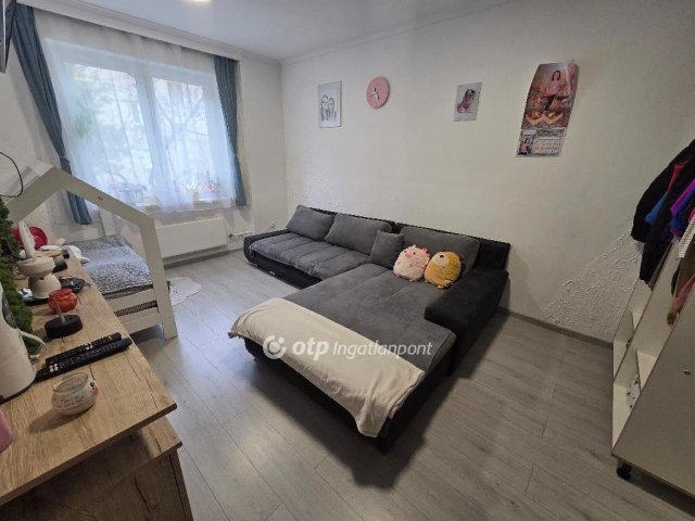 Eladó téglalakás, Miskolcon 29.9 M Ft, 1+1 szobás