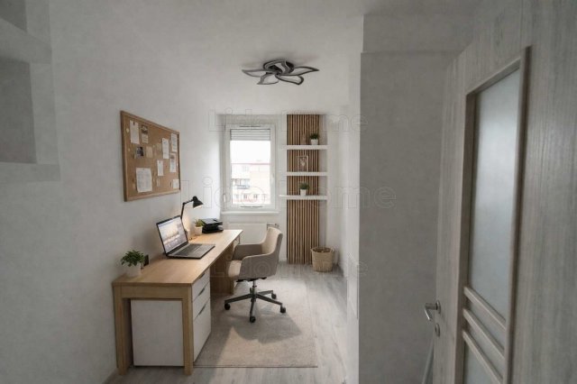 Eladó panellakás, Zalaegerszegen 57.9 M Ft, 3 szobás