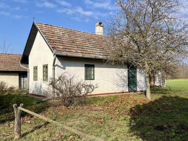 Eladó mezogazdasagi ingatlan, Tápiószentmártonon 6.5 M Ft