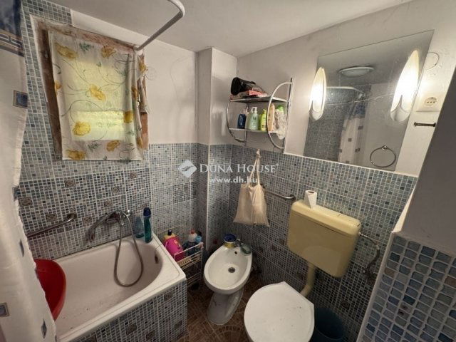 Eladó családi ház, Leányfaluban 79.9 M Ft, 2+3 szobás