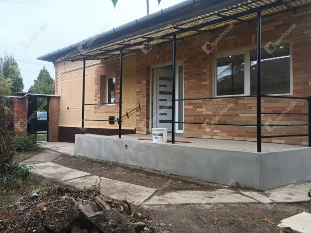 Eladó családi ház, Kunszentmártonban 28.5 M Ft, 2 szobás