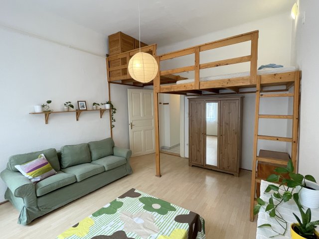 Eladó téglalakás, Budapesten, VII. kerületben, Nefelejcs utcában