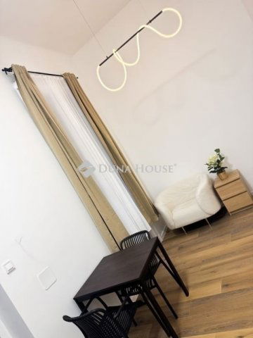 Eladó téglalakás, Budapesten, VII. kerületben 99.9 M Ft