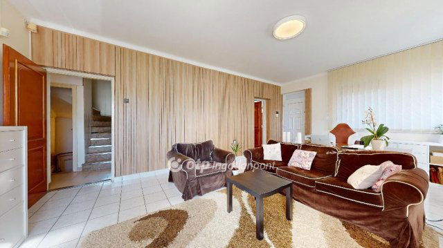 Eladó ikerház, Nyíregyházán 119.7 M Ft, 5+2 szobás