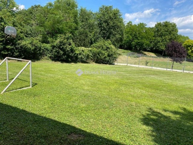 Eladó ipari ingatlan, Biatorbágyon 155 M Ft / költözzbe.hu