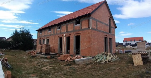 Eladó ikerház, Nagycenken 88.9 M Ft, 4 szobás