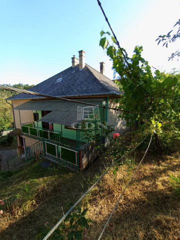 Eladó családi ház, Veszprémben 113 M Ft, 2+1 szobás