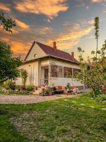 Eladó családi ház, Siófokon 129 M Ft, 4 szobás